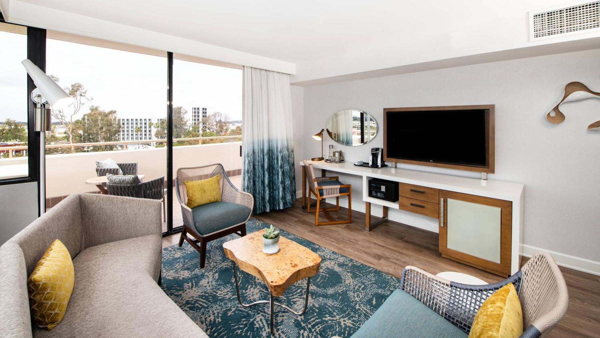 King Junior Suite Balcony,1609315988:JPEG