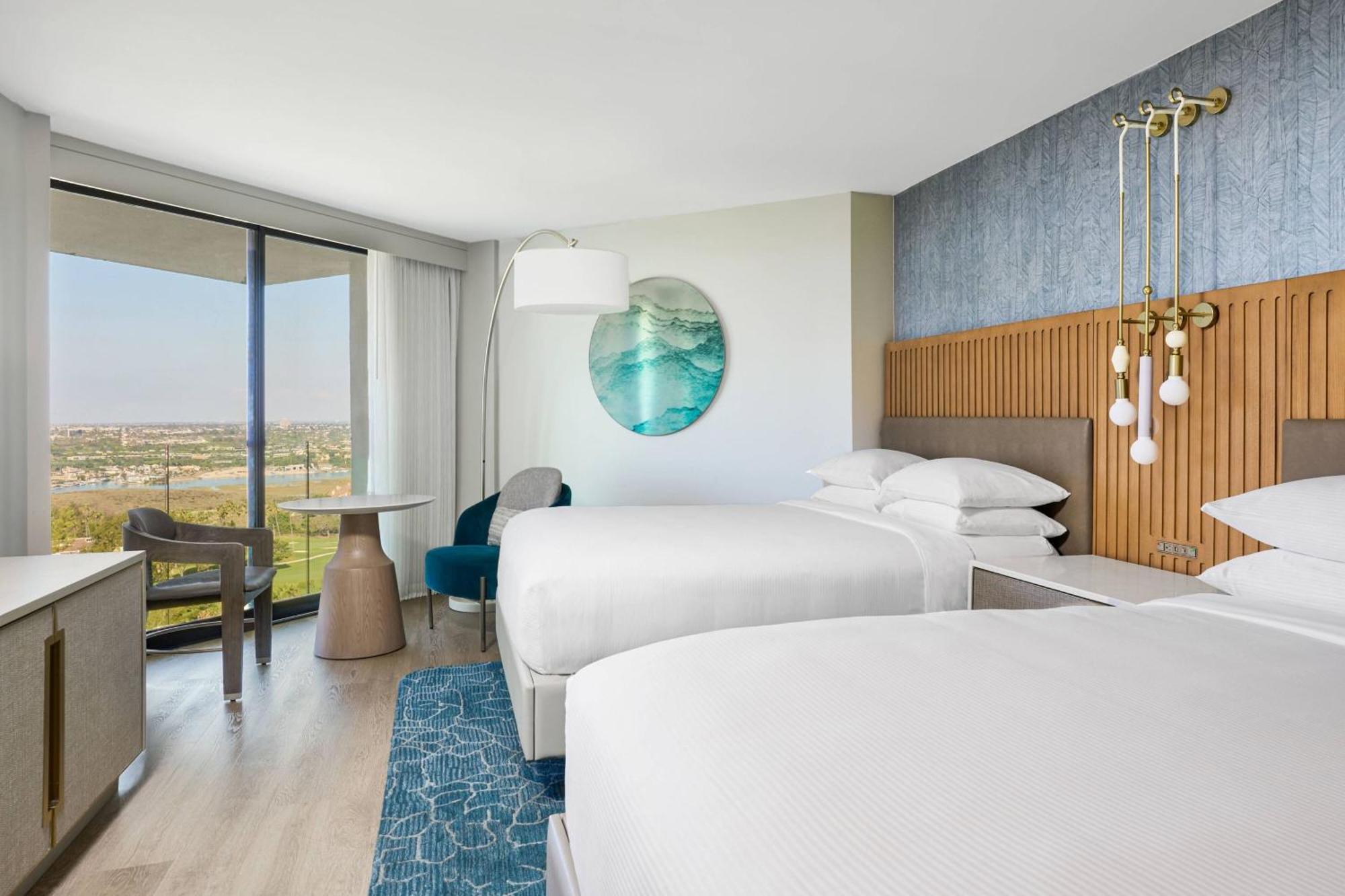 Queen Queen Room with Direct Ocean View,1350800881:JPEG